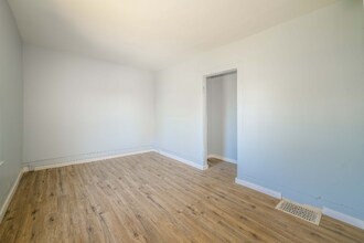 42 E Cayuga St in Oswego, NY - Building Photo - Building Photo