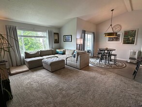426 Connie Ray Ave in Medical Lake, WA - Building Photo - Building Photo