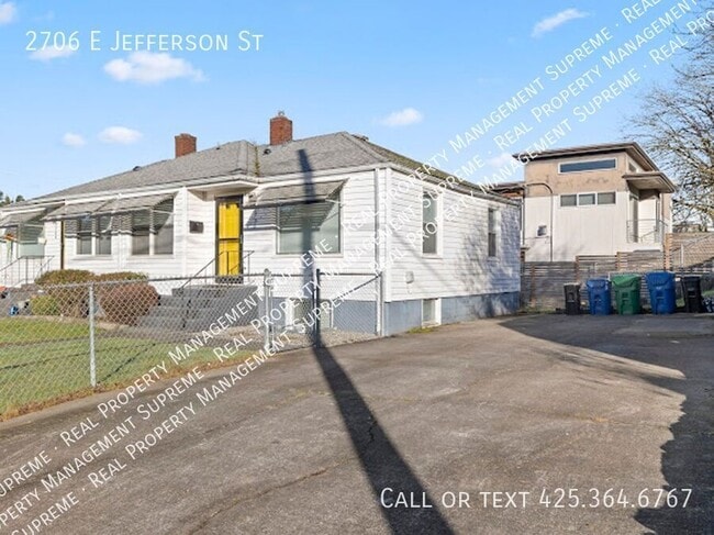2706 E Jefferson St in Seattle, WA - Building Photo - Building Photo