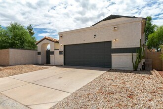 619 E Jensen St in Mesa, AZ - Building Photo - Building Photo