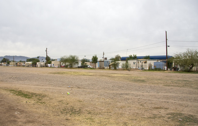 607 W Broadway Rd in Phoenix, AZ - Building Photo - Building Photo