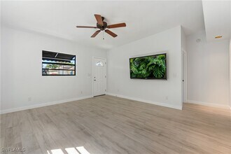 3275 Cottage Grove Ave in Naples, FL - Building Photo - Building Photo