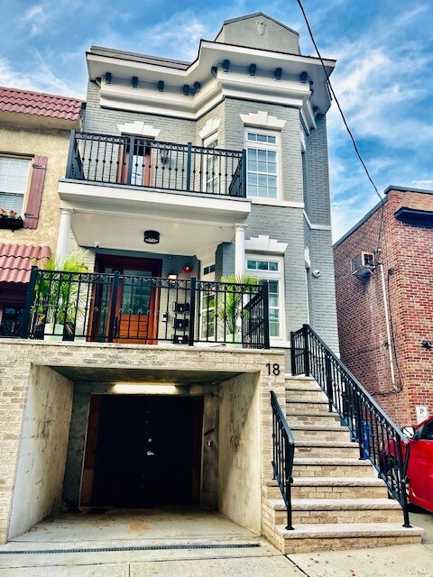 18 51st St in West New York, NJ - Building Photo