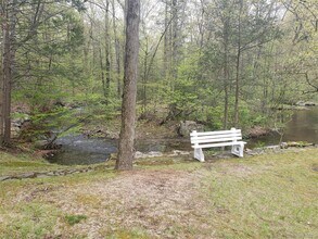 1 Millpond Ln in Warwick, NY - Building Photo - Building Photo