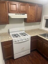 7152 Hegerman St in Philadelphia, PA - Building Photo - Building Photo