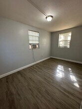 239 Claude St in Jacksonville, FL - Building Photo - Building Photo