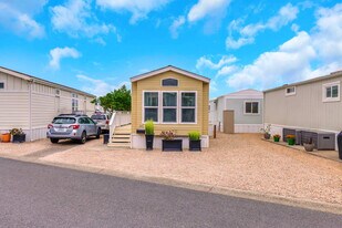 341 3rd Ave in Pacifica, CA - Building Photo