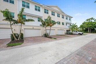 5273 Beckman Ter in Palm Beach Gardens, FL - Building Photo - Building Photo