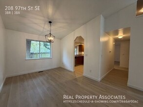 208 97th St SE in Everett, WA - Building Photo - Building Photo