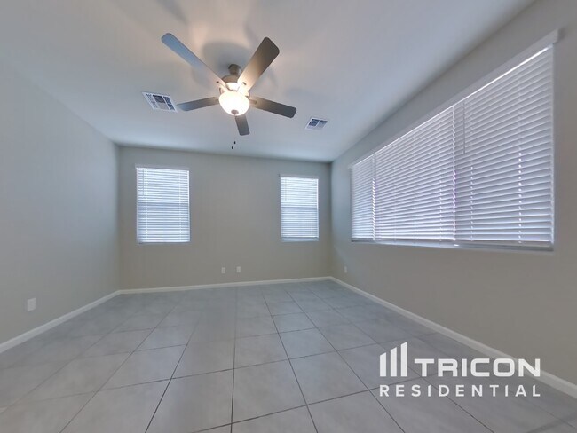 8626 E Peralta Ave in Mesa, AZ - Building Photo - Building Photo