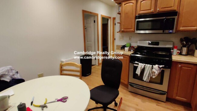 45 Bowdoin St, Unit 1A in Medford, MA - Building Photo - Building Photo