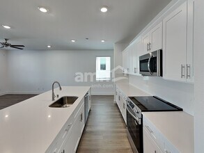 5864 Vaes Dothrak St in Las Vegas, NV - Building Photo - Building Photo