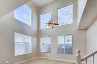 8318 Hampshire Bay St in Las Vegas, NV - Building Photo - Building Photo