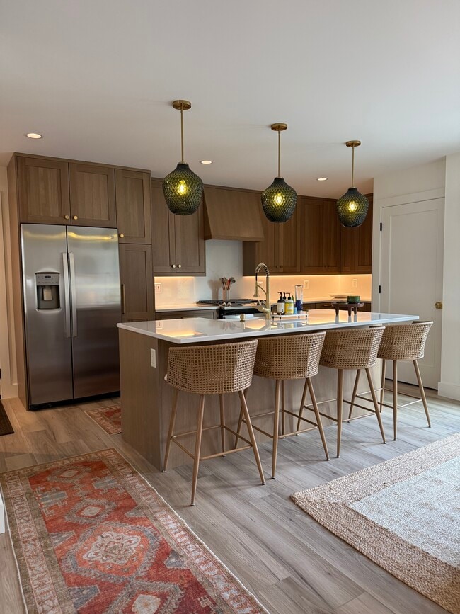 property at 2612 Westridge Dr