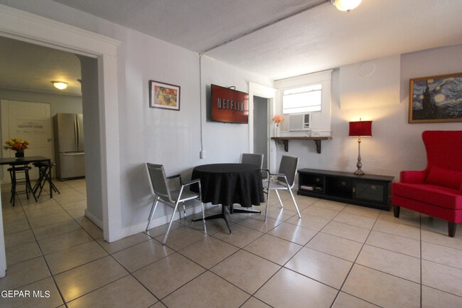 130 Tobin Pl in El Paso, TX - Building Photo - Building Photo