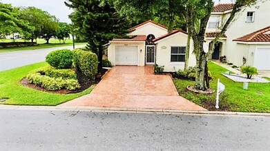 6650 Green Island Cir in Greenacres, FL - Building Photo - Building Photo