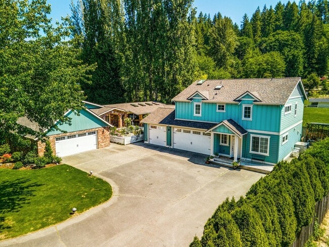 14051 NE 167th St in Woodinville, WA - Building Photo - Building Photo