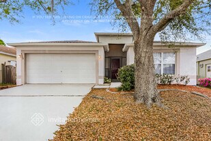 4508 Stable Dr in Valrico, FL - Building Photo
