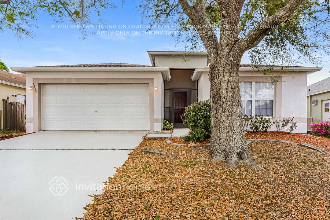 4508 Stable Dr in Valrico, FL - Building Photo