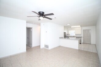 4964 W Spencer Field Rd in Pace, FL - Building Photo - Building Photo