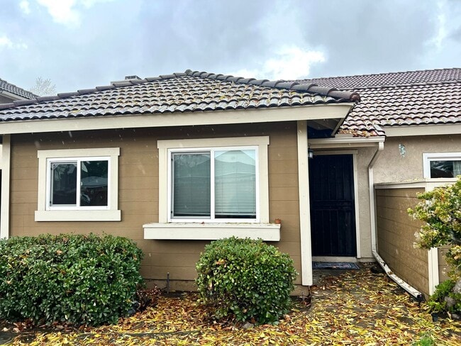 10713 Lisa Meadows Dr