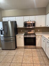 2186 Heathrow Dr in Tallahassee, FL - Foto de edificio - Building Photo