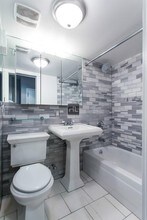 1373 1st Avenue-Unit -6 in New York, NY - Building Photo - Building Photo