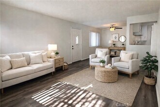 12425 Harris Ave, Unit A in Lynwood, CA - Building Photo - Building Photo