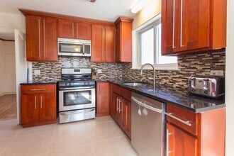 186-18-118 Cambridge Rd in Queens, NY - Building Photo - Building Photo