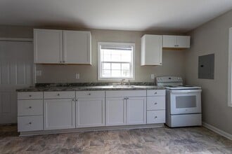 516 North Dr in Cherryville, NC - Building Photo - Building Photo