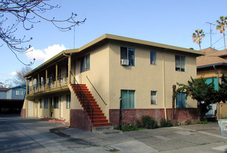 725 S 8th St in San Jose, CA - Foto de edificio - Building Photo