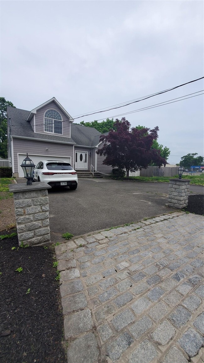 11 Dayton Ave in Port Jefferson Station, NY - Building Photo - Building Photo