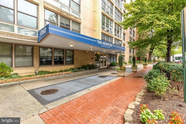 property at 1260 21st St NW