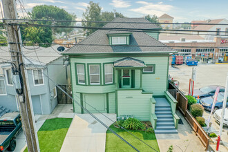 706 Buena Vista Ave in Alameda, CA - Building Photo - Building Photo