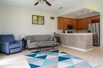 6941 47th Ln N in Pinellas Park, FL - Building Photo - Building Photo