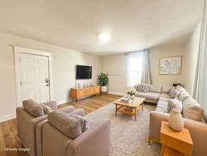 Royal Mission Apartments in Calgary, AB - Building Photo - Building Photo