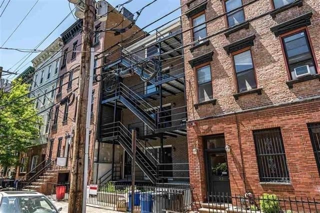 130 Madison St in Hoboken, NJ - Building Photo - Building Photo