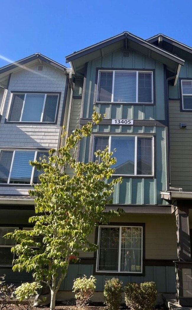 13405 45th Dr SE in Bothell, WA - Building Photo - Building Photo
