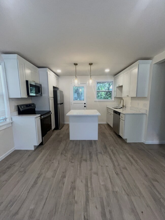 1200 Yale Ave, Unit 1