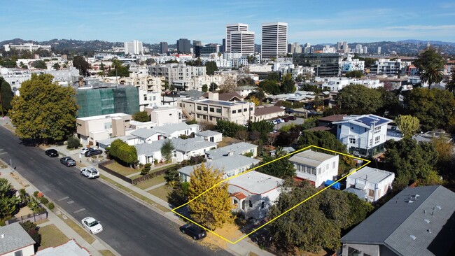 1938 Butler Ave in Los Angeles, CA - Building Photo - Building Photo