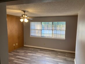 2171 Red Bird Ln in Tyler, TX - Building Photo - Building Photo