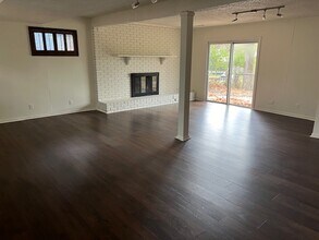 9429 Craig Dr in Overland Park, KS - Building Photo - Building Photo