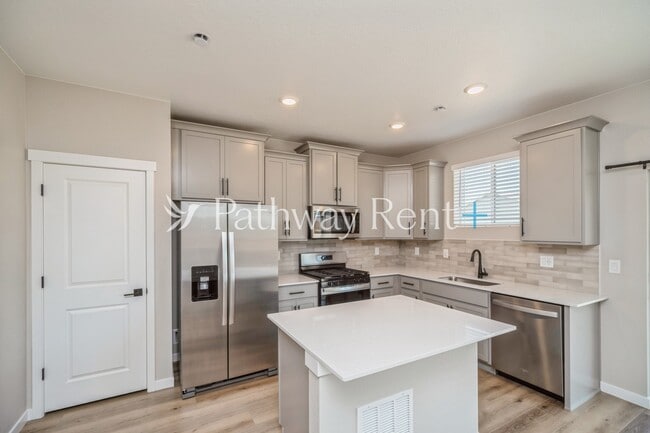 9424 Yampa St in Commerce City, CO - Building Photo - Building Photo