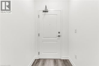 460 Dundas St E in Hamilton, ON - Building Photo - Building Photo