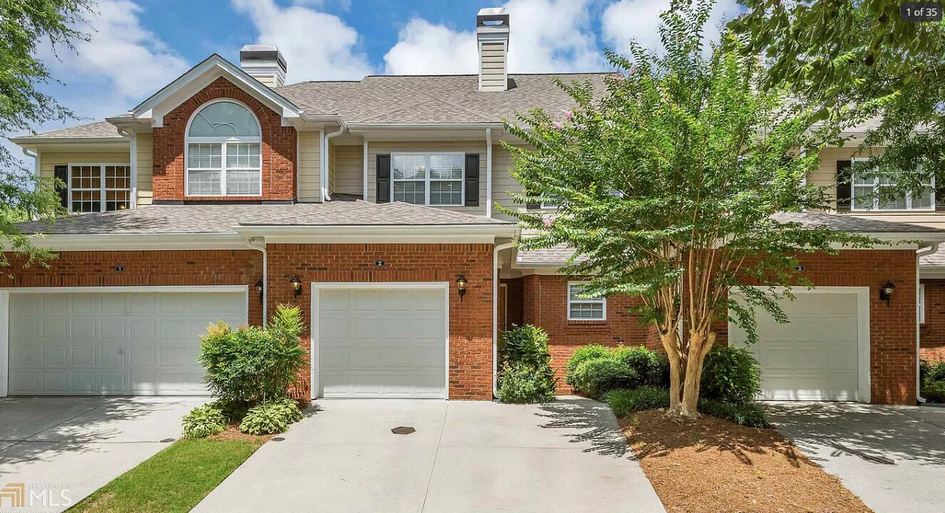 2 Hall Manor in Alpharetta, GA - Building Photo