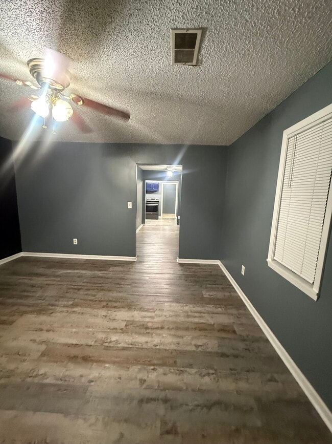 404 W Easy St in Jonesboro, AR - Building Photo - Building Photo