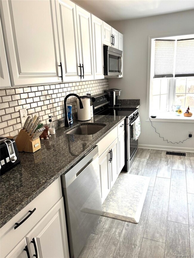 119 Willow Ct in Cross River, NY - Building Photo - Building Photo