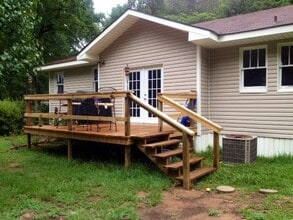 2504 Kavanaugh Rd in Ruston, LA - Foto de edificio - Building Photo