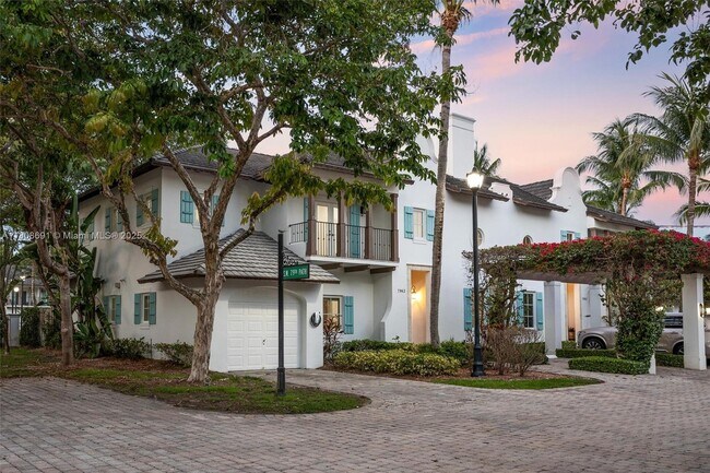 7963 SW 111th St in Miami, FL - Building Photo - Building Photo