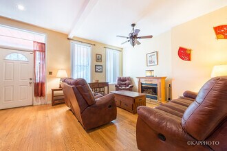 2316 W Polk St in Chicago, IL - Foto de edificio - Building Photo